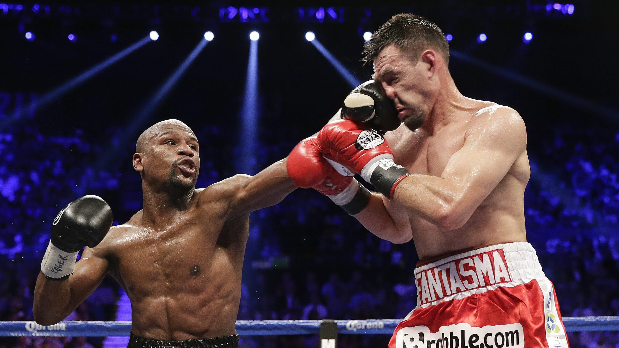 德罗巴连续五场比赛得分超过表现优异，FPX不断突破！引发球迷热议