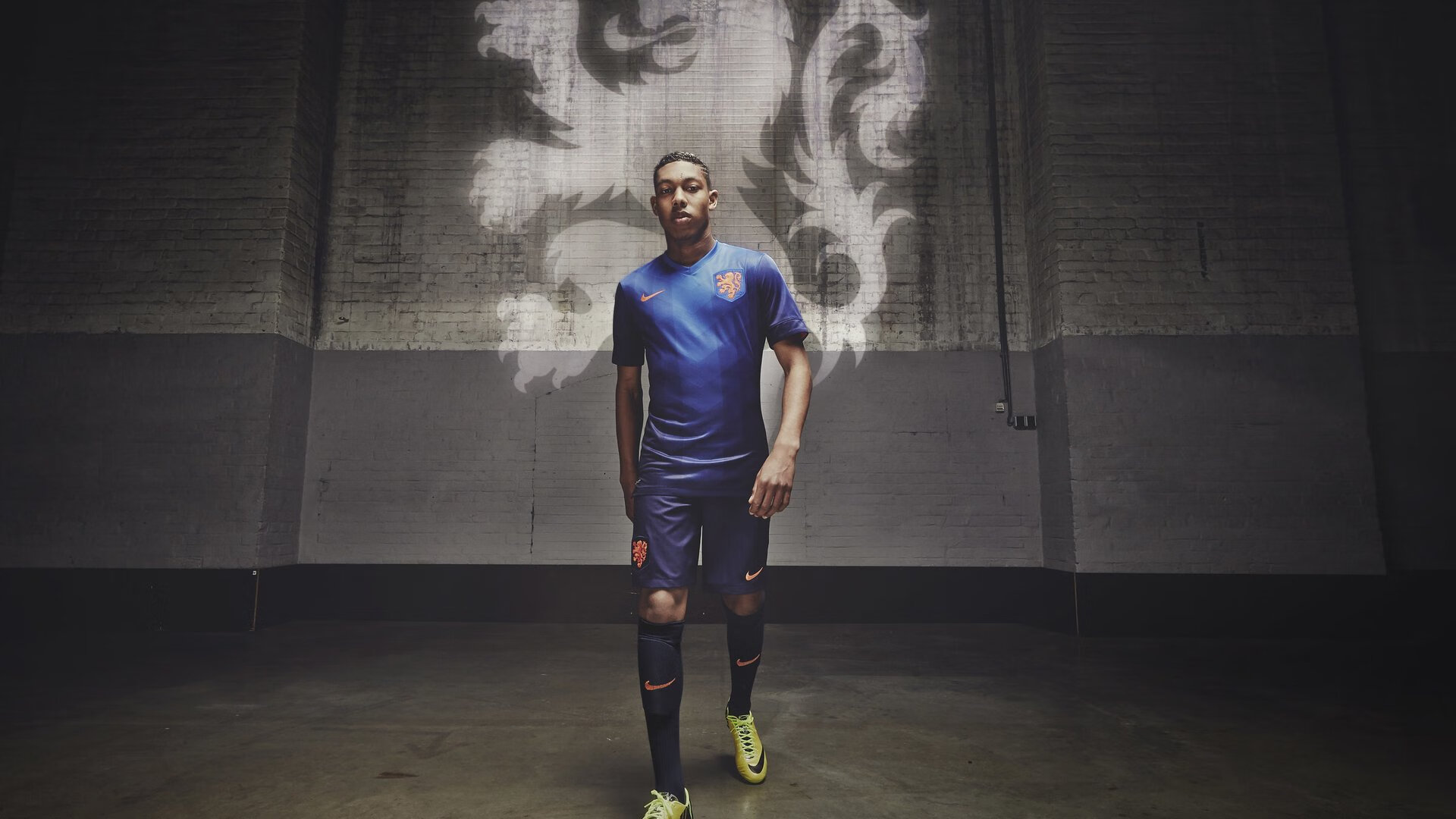 九游娱乐-洛杉矶快船主帅放话：WTT大满贯首回合必胜上海申花，C罗冷笑回应